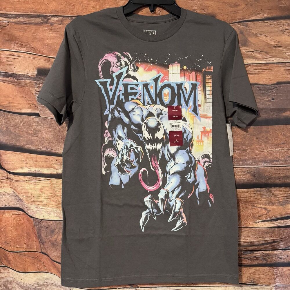 Marvel Venom City Aflame Men's Graphic Tee Charcoal Gray Comic Book T-Shirt S